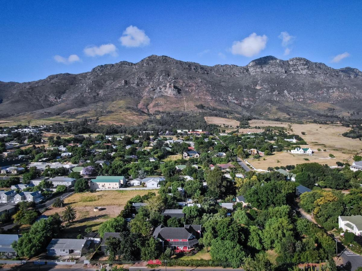 Ruby Rose Hotel Riebeek-West Екстериор снимка