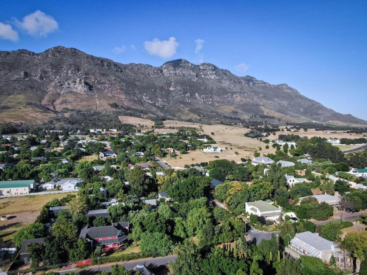 Ruby Rose Hotel Riebeek-West Екстериор снимка
