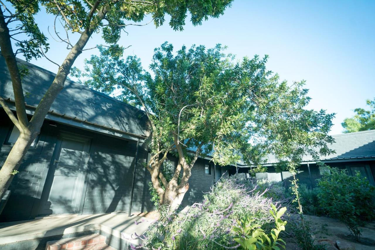 Ruby Rose Hotel Riebeek-West Екстериор снимка