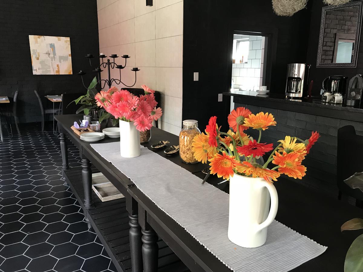 Ruby Rose Hotel Riebeek-West Екстериор снимка
