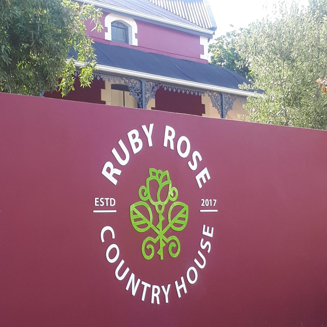 Ruby Rose Hotel Riebeek-West Екстериор снимка